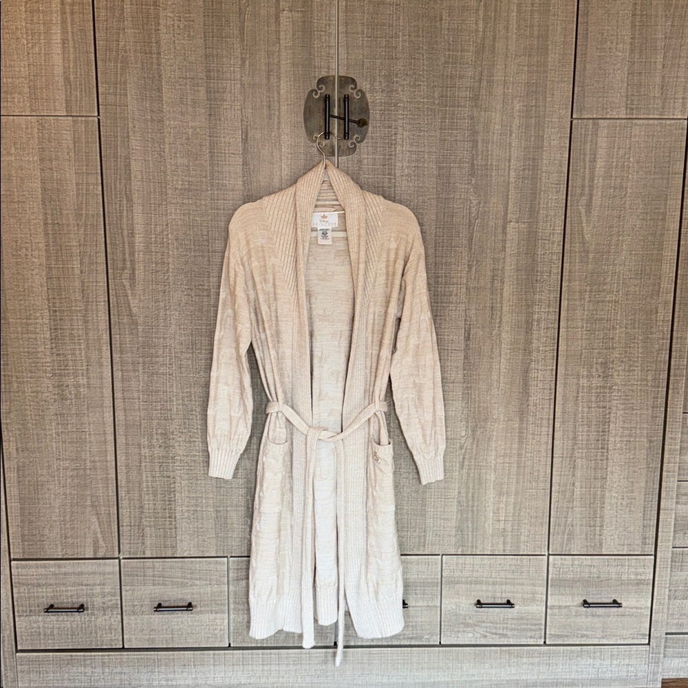 Disney Princess Sweater‎ Robe